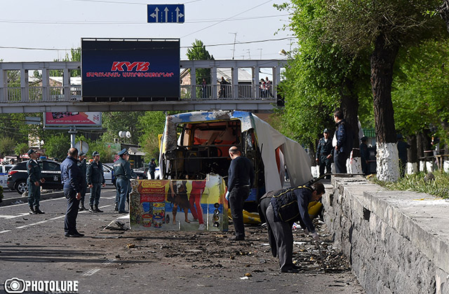 Yerevan’da patlayan otobüste patlayıcı madde izi çıktı