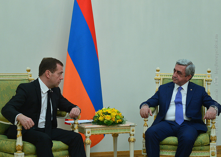 Medvedev ve Sarkisyan Yerevan’da görüştü