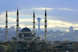 Uzman: Türkiye, Ermeni Soykırımını tanırsa, 50-70 milyar dolar kazanacak