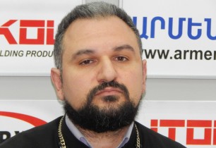 Kutsal Ejmiadzin temsilcisi: "Ateşyan'ın bu tür davranışları bir ilk değil"