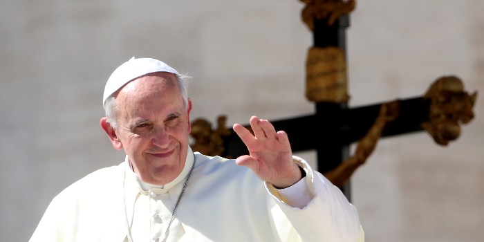 Papa Francis: “İsa’nın İncil’ini ilk kabul eden ülkeye, Ermenistan’a ziyarette bulunacağım