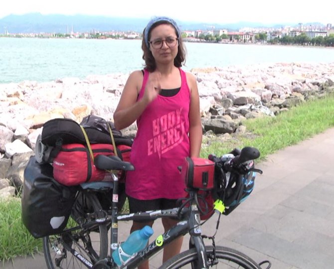Türk öğretmen bisiklet yolculuğu sırasında Ermenistan’a gelmeyi planlıyor