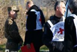 Ermenistan’da esirlikte bulunan Azerbaycan’lı üçüncü ülkeye teslim edildi