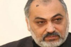 Ruben Safrastyan “Türkiye Süriye’ye müdahale ederse Ermeni cemaati Haletp’i terk etme zoruda kalacak”