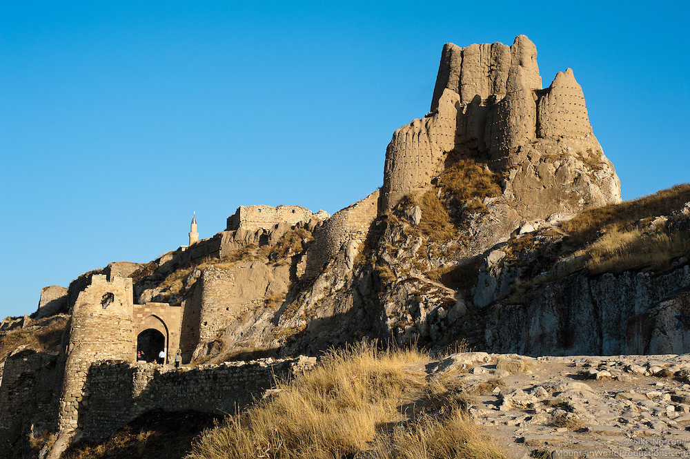 Ermenistan'ın tarihi başkenti Van'ın kalesi, UNESCO Dünya Miras Listesinde