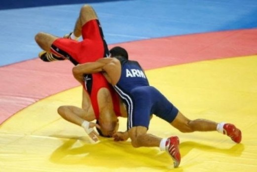 Ermeni güreşçiler Kiev Şampiyonası’nın ilk gününde 4 madalya kazandı