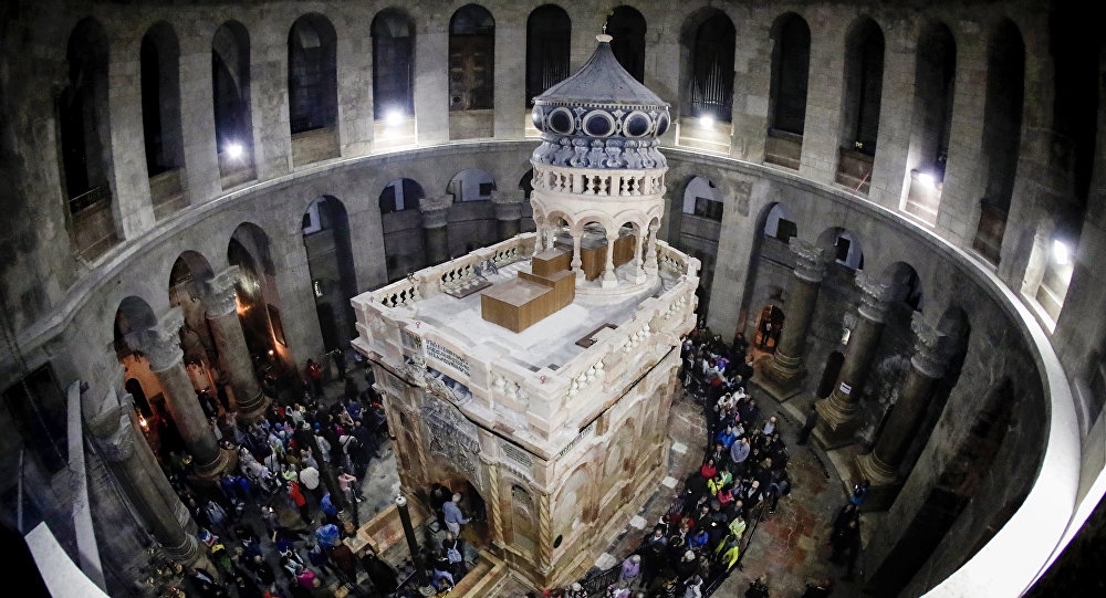 İsa Mesih'in mezarı, restorasyondan sonra törenle açıldı (fotolar)