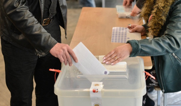 Ermenistan Genel seçimlerinde iktidardaki Cumhuriyetçi Partisi kazanıyor (49.16%)