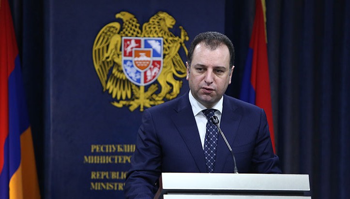 Ermenistan Savunma Bakanı Moskova’da "MCIS-2017" güvenlik kongresine katılacak