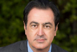 Ermeni Gharapetyan Glendale Belediye başkanı oldu