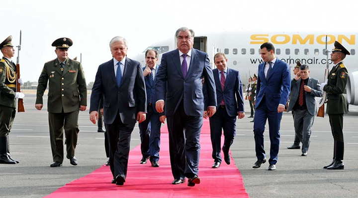 Tacikistan Cumhurbaşkanı İmamali Rahman Ermenistan’da