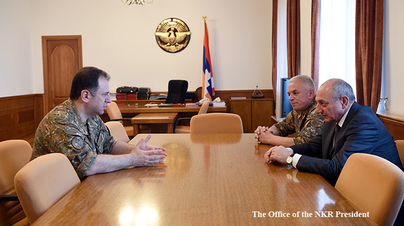 Ermenistan Savunma Bakanı Karabağ’da