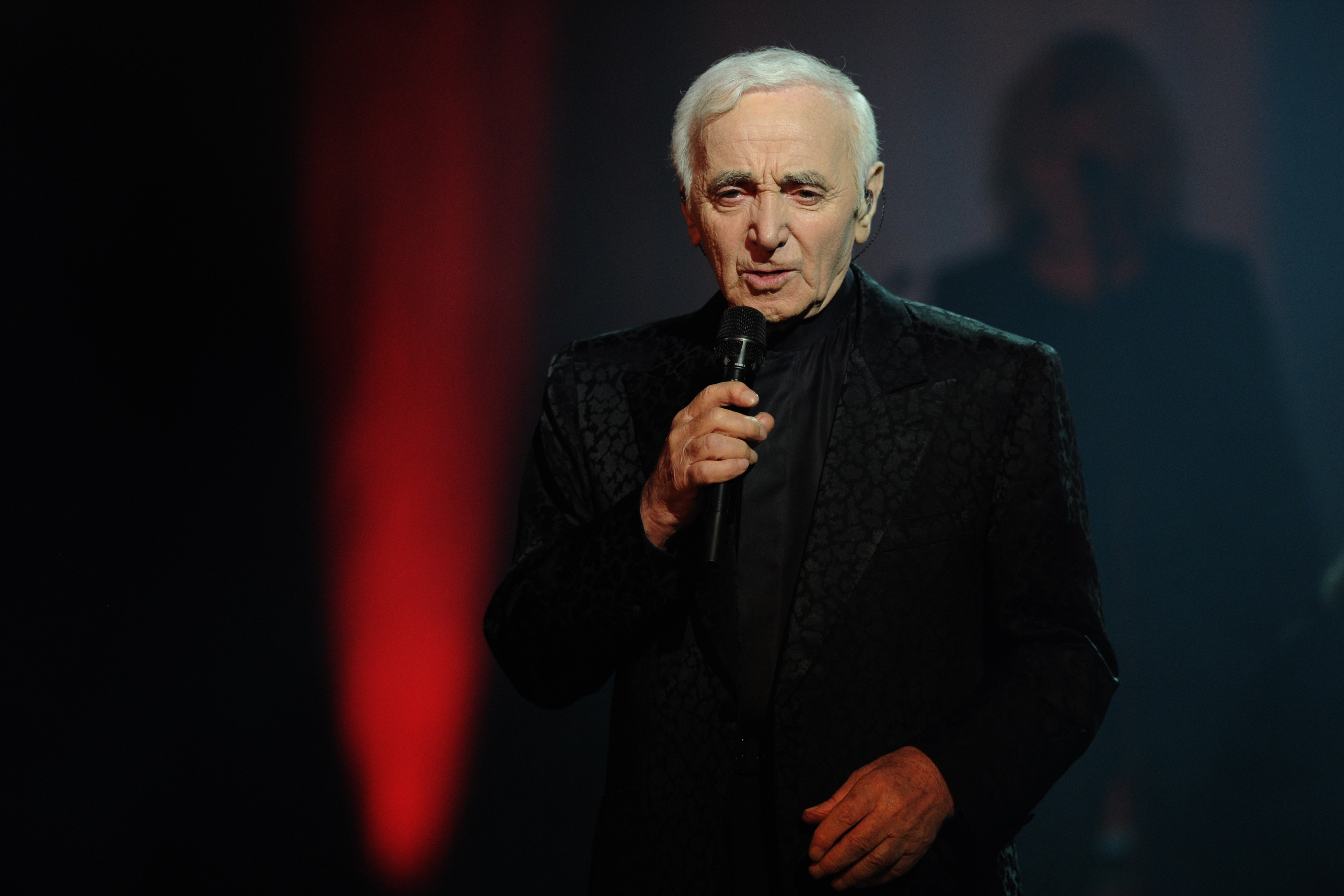 Hollywood Şöhret Yolu’nda dünyaca ünlü Ermeni sarkıcı Aznavour’un yıldızı açılacak