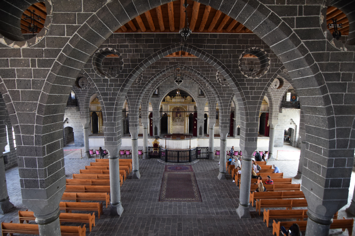 Diyarbakır kiliseleri kapalı, davalar da devam ediyor