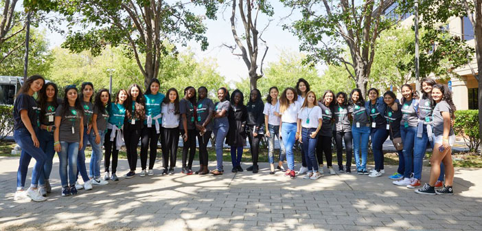 Ermeni genç kızlar Google’ın yarışmasında ödül kazandı
