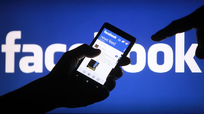 Facebook şüpheli reklamlarla savaşlayacak bir tim topluyor
