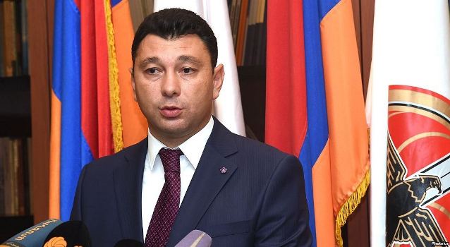 Sharmazanov: Türkiye şantaj diliyle konuşmaya devam ederse, Ermenistan protokölleri geçersiz tanıyacak