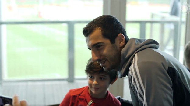 Henrikh Mkhitaryan engelli çocuklarla görüştü (video)