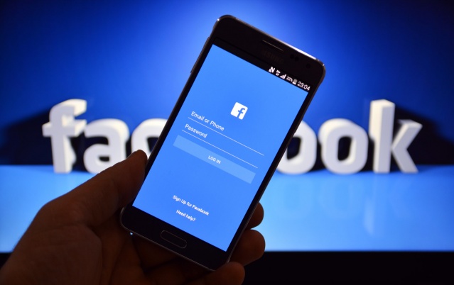Facebook, kullanıcılarını dinleme iddialarını yalanladı