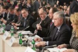 Ermenistan Dışişleri Bakanı Kiyev’deki AGİT zirvesinde