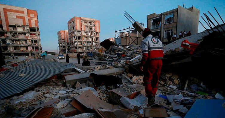 İran'da, depremde can verenler anısına 3 günlük yas ilan edildi