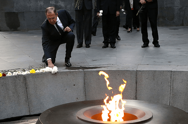 Rusya Dışişleri Bakanı, Ermeni Soykırımı Anıt Kompleksi'ni ziyaret etti