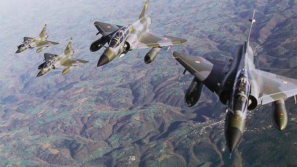 İsrail jetleri, İran askeri üssüne saldırı düzenledi