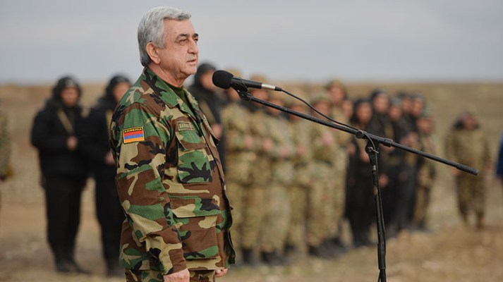 Sarkisyan Karabağ’da askerlere hitap etti