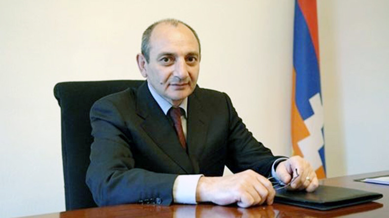 Karabağ Cumhurbaşkanı'ndan Bağımsızlık Referendumu ile Anayasa Günü mesajı