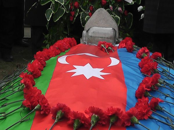 Azerbaycan ordusunun 2017'de verdiği kayıplar açıklandı