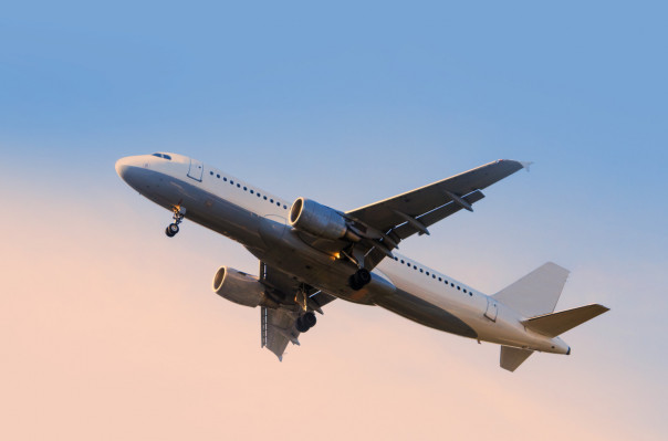 5 Ermeni yolcunun bulunduğu Çin Hava Yolları'nın uçağı, Tiflis yerine Bakü'de indi