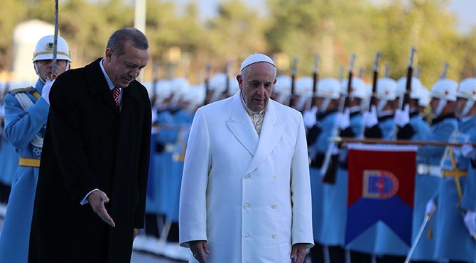 REGNUM: “Erdoğan, Ermenistan ile barışmak için Papa’dan yardım isteyebilir”
