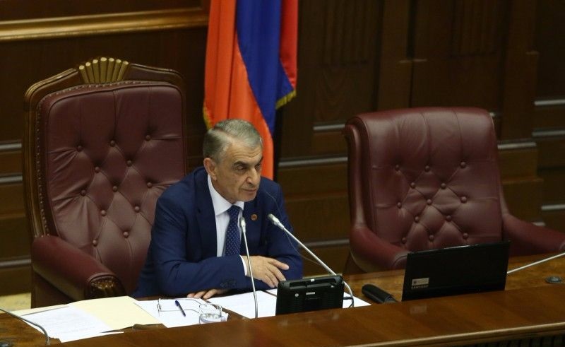 Ermenistan Parlamentosu Başkanı Ara Babloyan’dan İran’lı mevkidaşina taziye mesajı