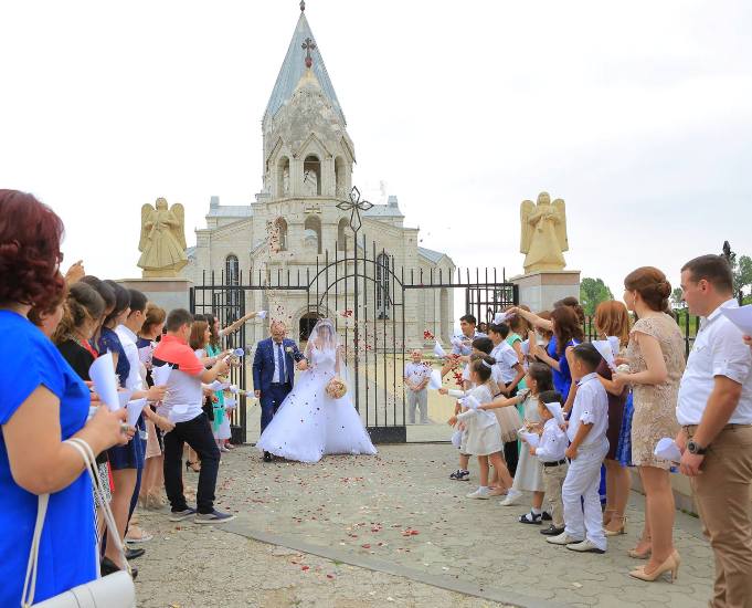 Artsakh'ta evlilikler arttı