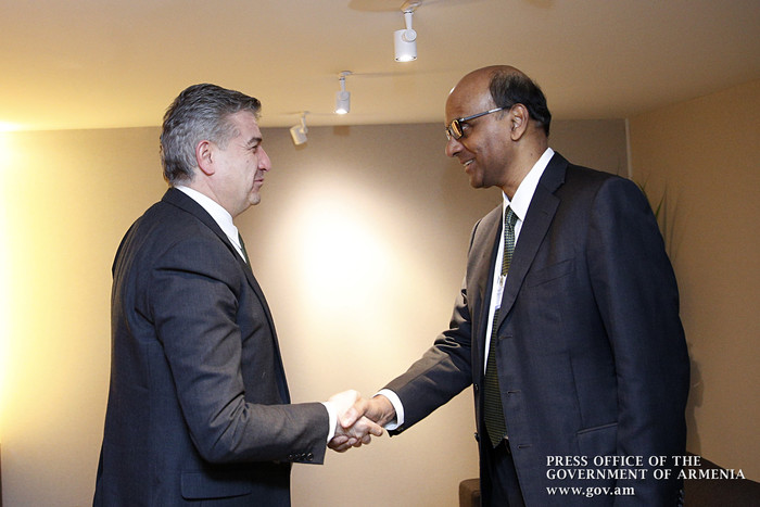 Ermenistan Başbakanı Davos’ta Singapur Başbakan Yardımcısı ile görüştü