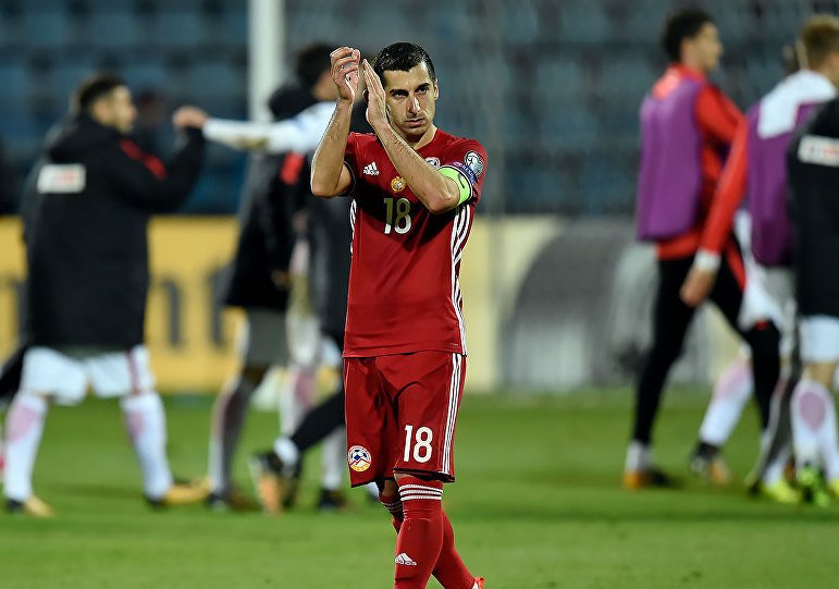 "Hey Mickey, bu yeni bir başlangıç": Mkhitaryan'a hayranından yeni bir şarkı (video)