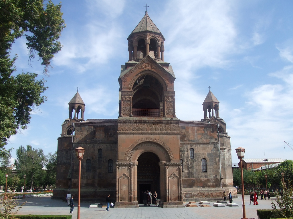 Ermeni Kilisesi merkezi Eçmiadzin'den ‘Ateşyan’ açıklaması