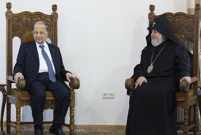Lübnan Cumhurbaşkanı Ermeni Apostolik Kilisesi Merkezi Eçmiadzin’i ziyaret etti