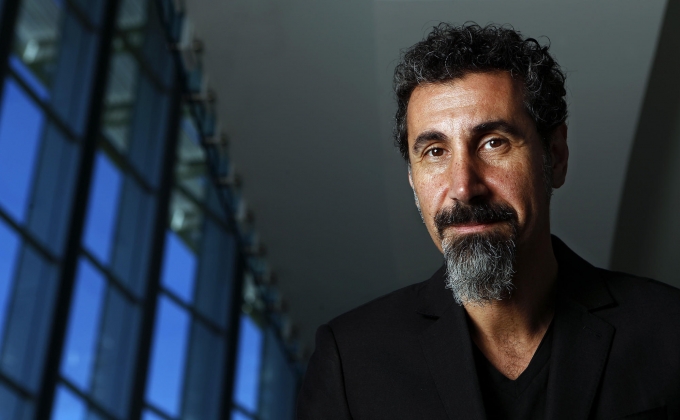 SOAD Ermeni solisti Serj Tankian, Ermeni Soykırımı'nı tanıyan Hollanda'ya teşekkür etti