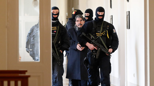 Türkiye'nin talebiyle Çekya'da gözaltına alınan Salih Müslim serbest bırakıldı