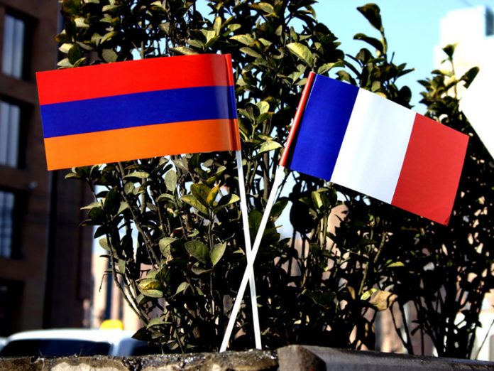 Ermenistan ile Fransa arasında savunma işbirliği 2018 programı imzalandı