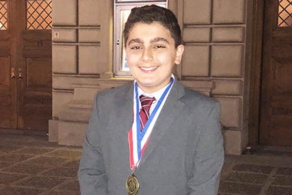 Ermeni öğrenci, Los Angeles bilim yarışmasının galibi oldu