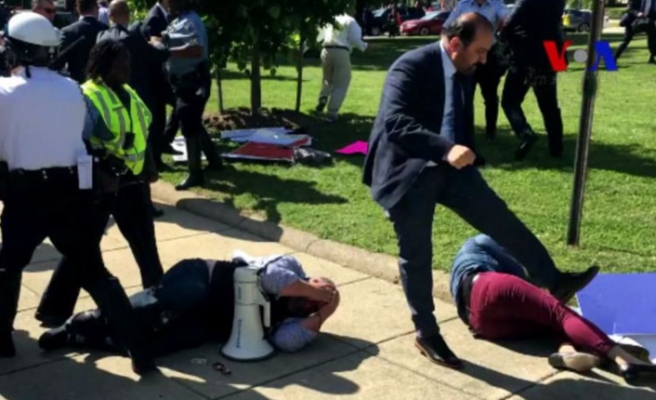 ABD'de Erdoğan'ın korumalarının protestoculara saldırısına katılan iki kişiye hapis cezası