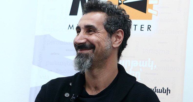 Ermeni rock yıdızı Serj Tankian yeni Ermeni kahve markası kurdu
