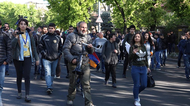 Ermenistan’da Sarkisyan’a karşı protestolar