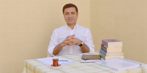 Թուրքիայի քրդամետ կուսակցության թեկնածուն ազատազրկված Սելահաթթին Դեմիրթաշն է