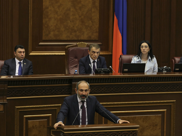 Ermenistan Parlamentosu Başbakan seçiyor