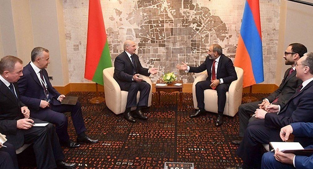 Paşinyan Soçi’de Belarus ve Kırgızistan Cumhurbaşkanları ile görüştü