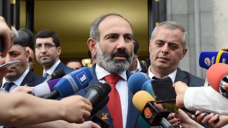 Ermenistan Başbakanı: “Erken seçim önceliktir’’