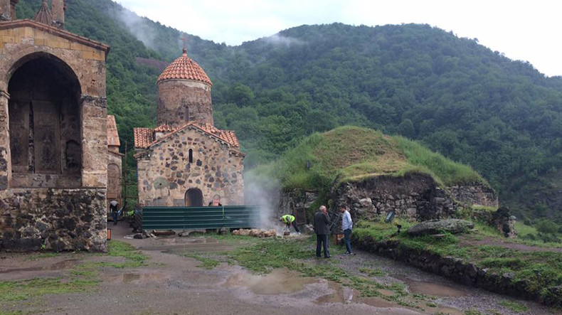 Karabağ'daki Dadivank kilisesi aslına uygun şekilde restore ediliyor